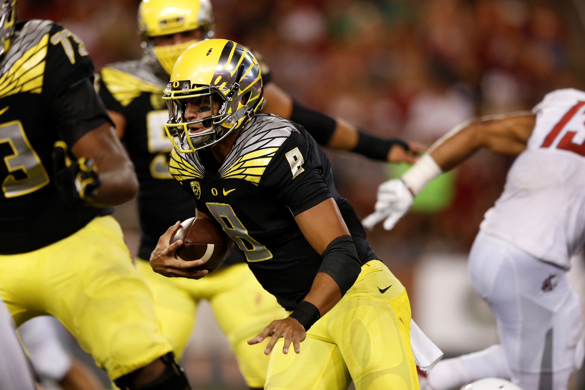 Marcus Mariota of Oregon Wins Heisman Trophy, and Hawaii Rejoices - The New  York Times