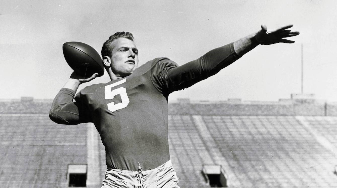 College and Pro Football Hall of Famer Paul Vernon Hornung Passes Away at  Age 84 - Heisman